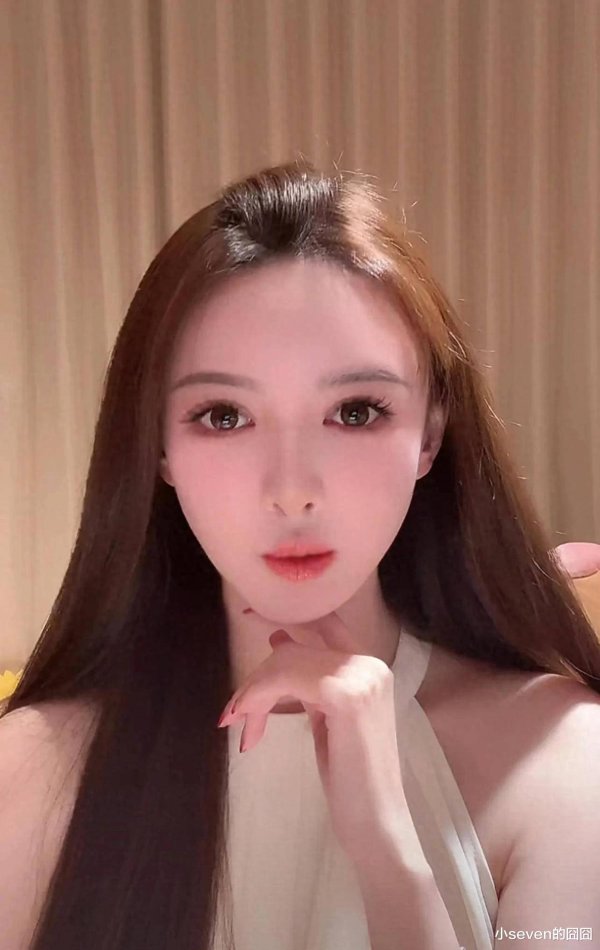 2025最可靠的网上股票配资公司 叶珂退网9个月高调复播, 生孩子后脸型圆润了不少, 复出原因曝光